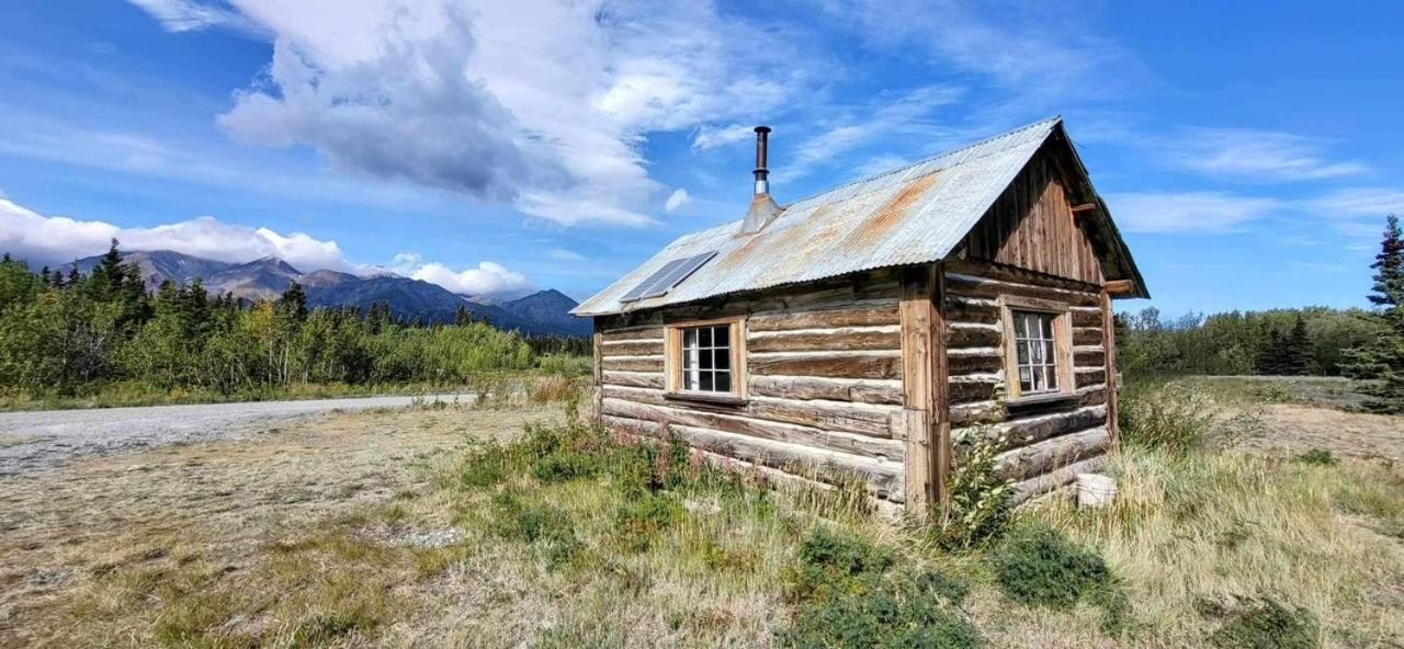 Mount Logan Ecolodge & Retreat Center Haines Junction Eksteriør bilde